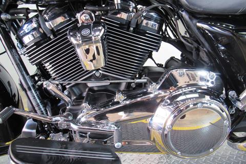 2017 Harley-Davidson Road Glide® Special in Temecula, California - Photo 14