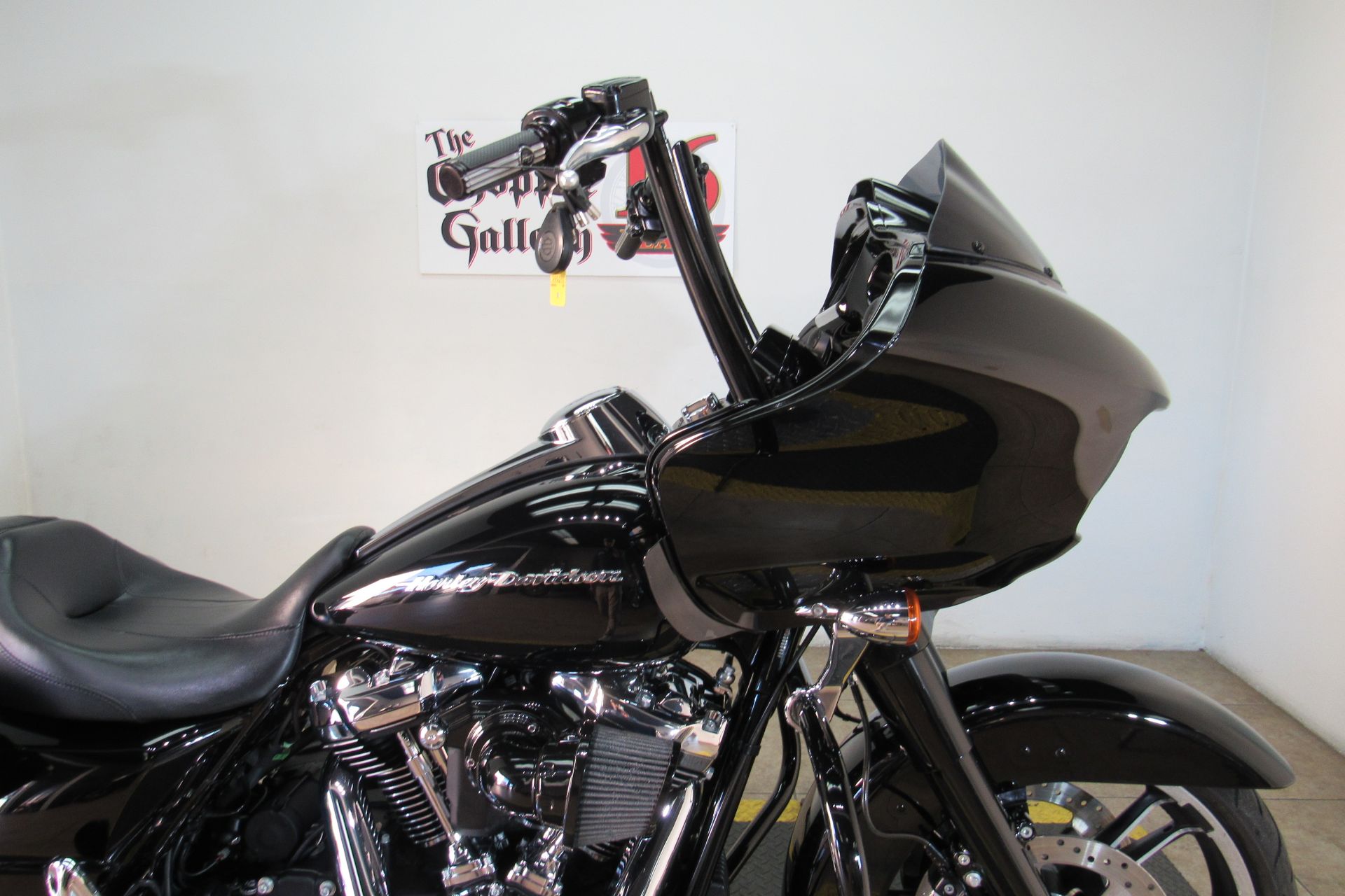 2017 Harley-Davidson Road Glide® Special in Temecula, California - Photo 3