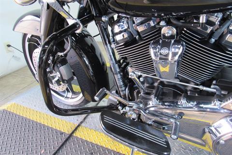 2017 Harley-Davidson Road Glide® Special in Temecula, California - Photo 18