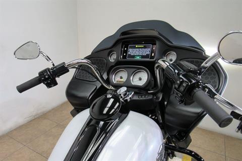 2022 Harley-Davidson Road Glide® in Temecula, California - Photo 18