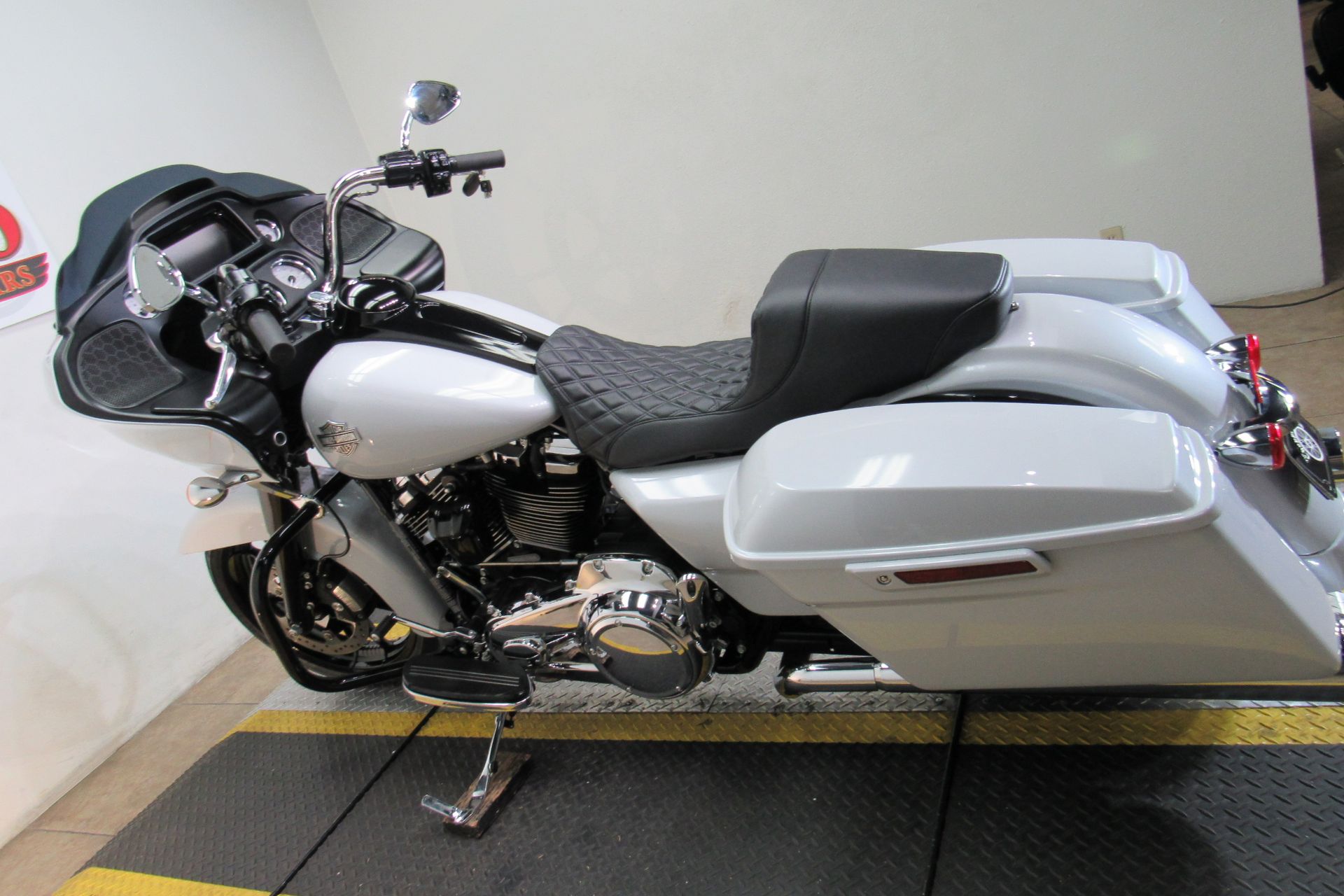 2022 Harley-Davidson Road Glide® in Temecula, California - Photo 24