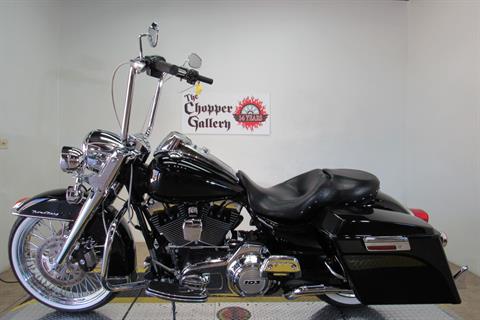 2012 Harley-Davidson Road King® in Temecula, California - Photo 2