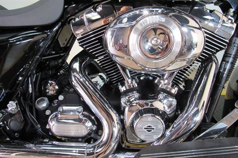 2011 Harley-Davidson Street Glide® in Temecula, California - Photo 11