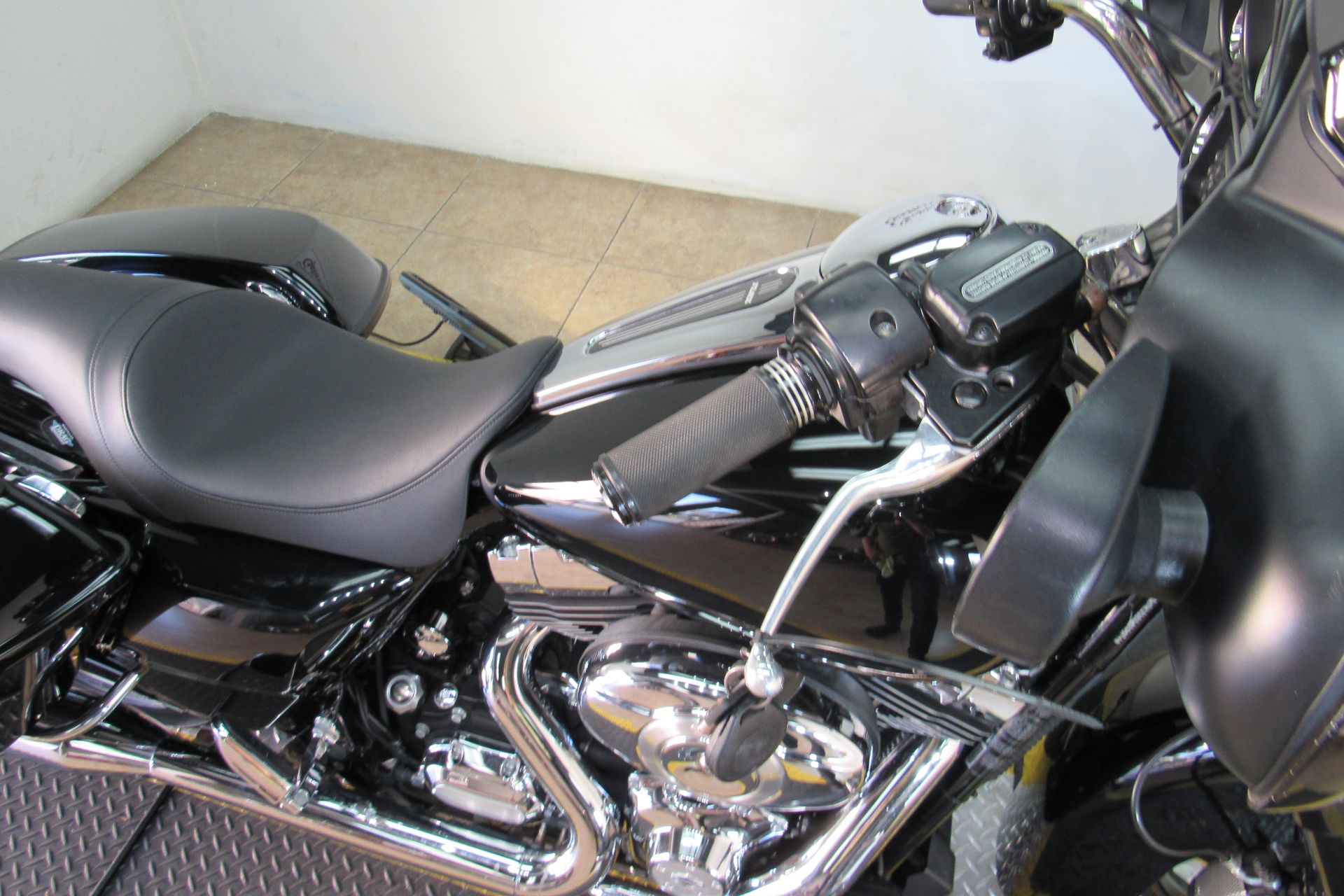 2011 Harley-Davidson Street Glide® in Temecula, California - Photo 21