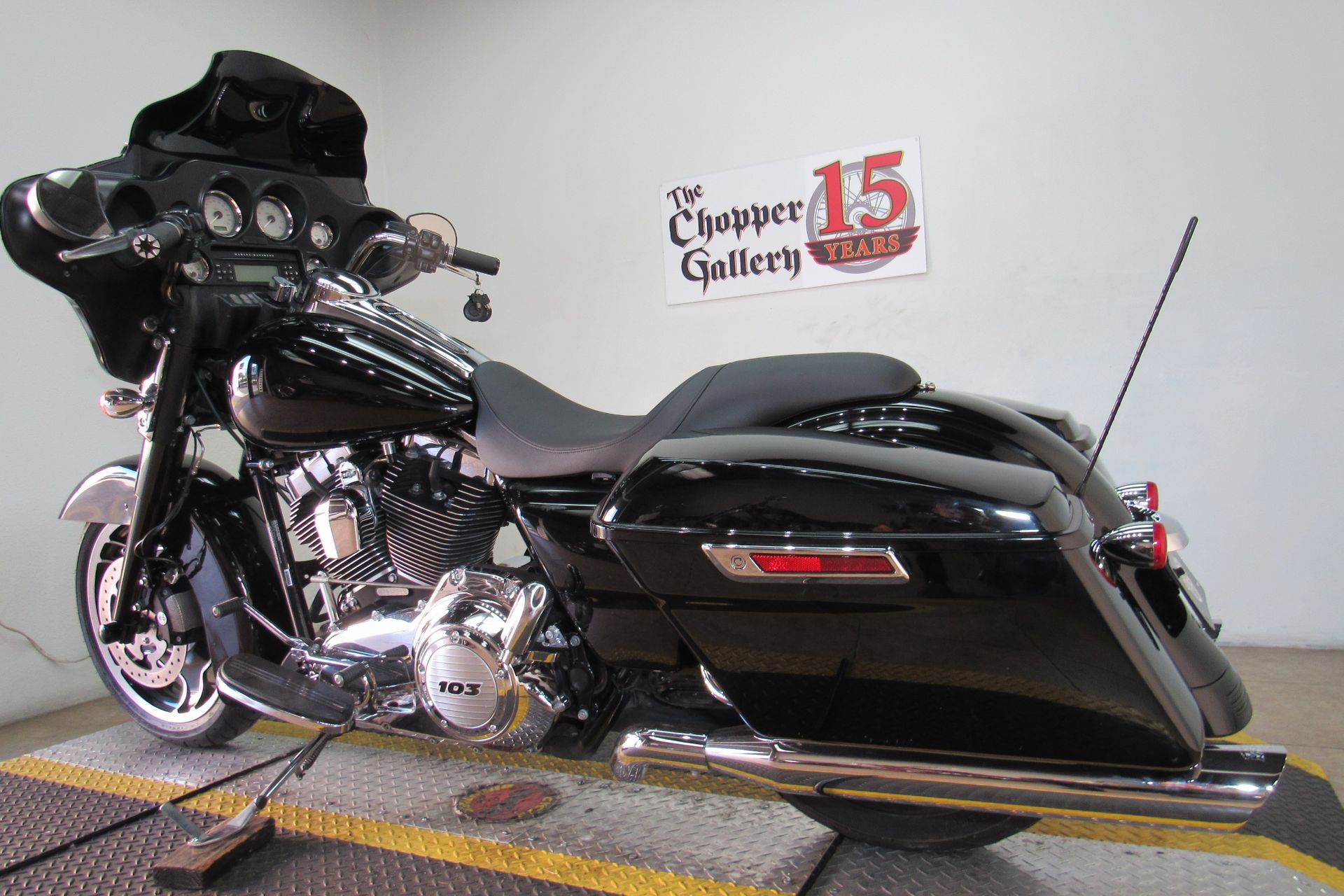 2011 Harley-Davidson Street Glide® in Temecula, California - Photo 32