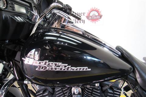 2011 Harley-Davidson Street Glide® in Temecula, California - Photo 8