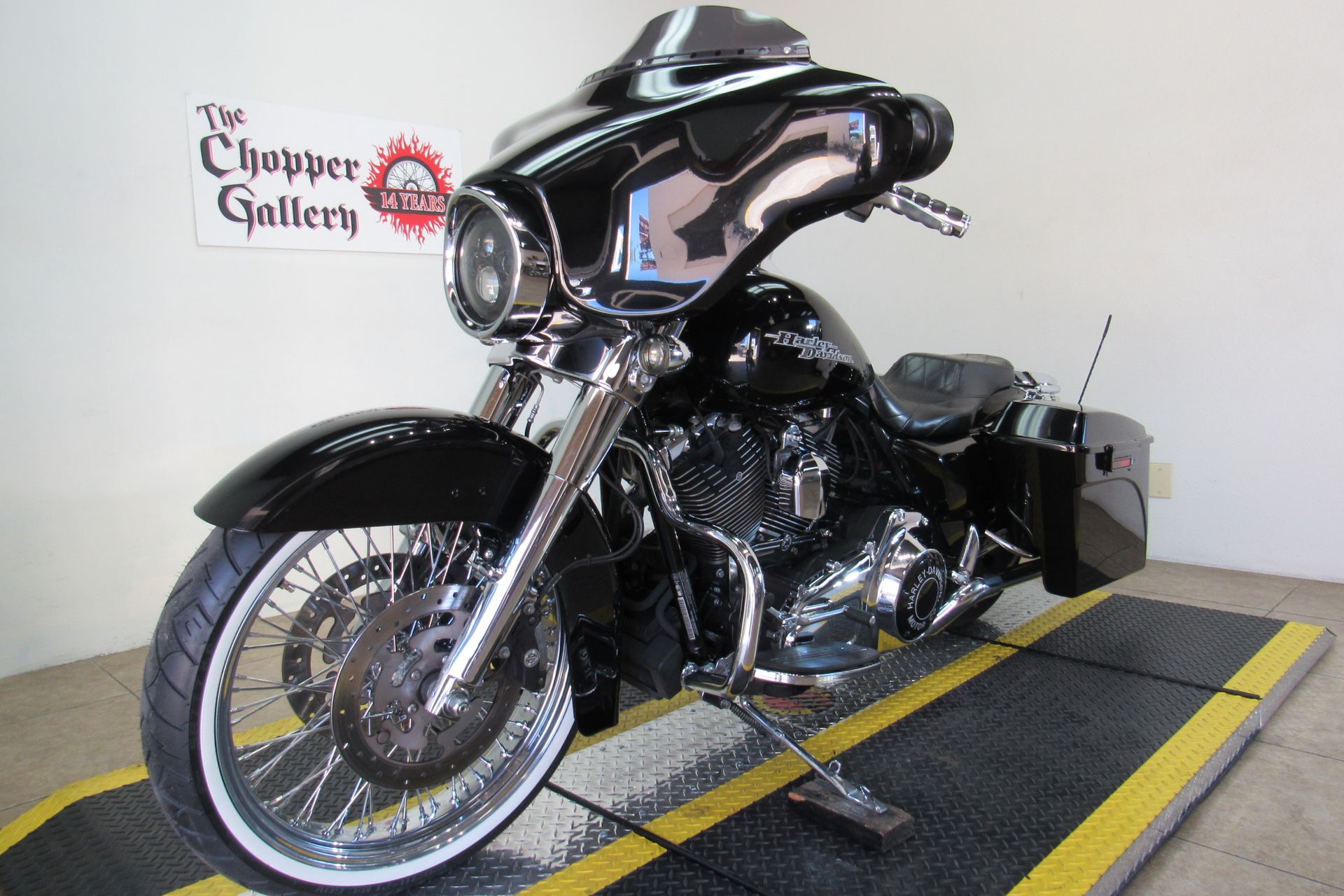 2011 Harley-Davidson Street Glide® in Temecula, California - Photo 38