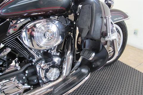 2006 Harley-Davidson Ultra Classic® Electra Glide® in Temecula, California - Photo 13