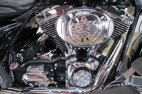 2003 Harley-Davidson FLHRCI Road King® Classic in Temecula, California - Photo 11