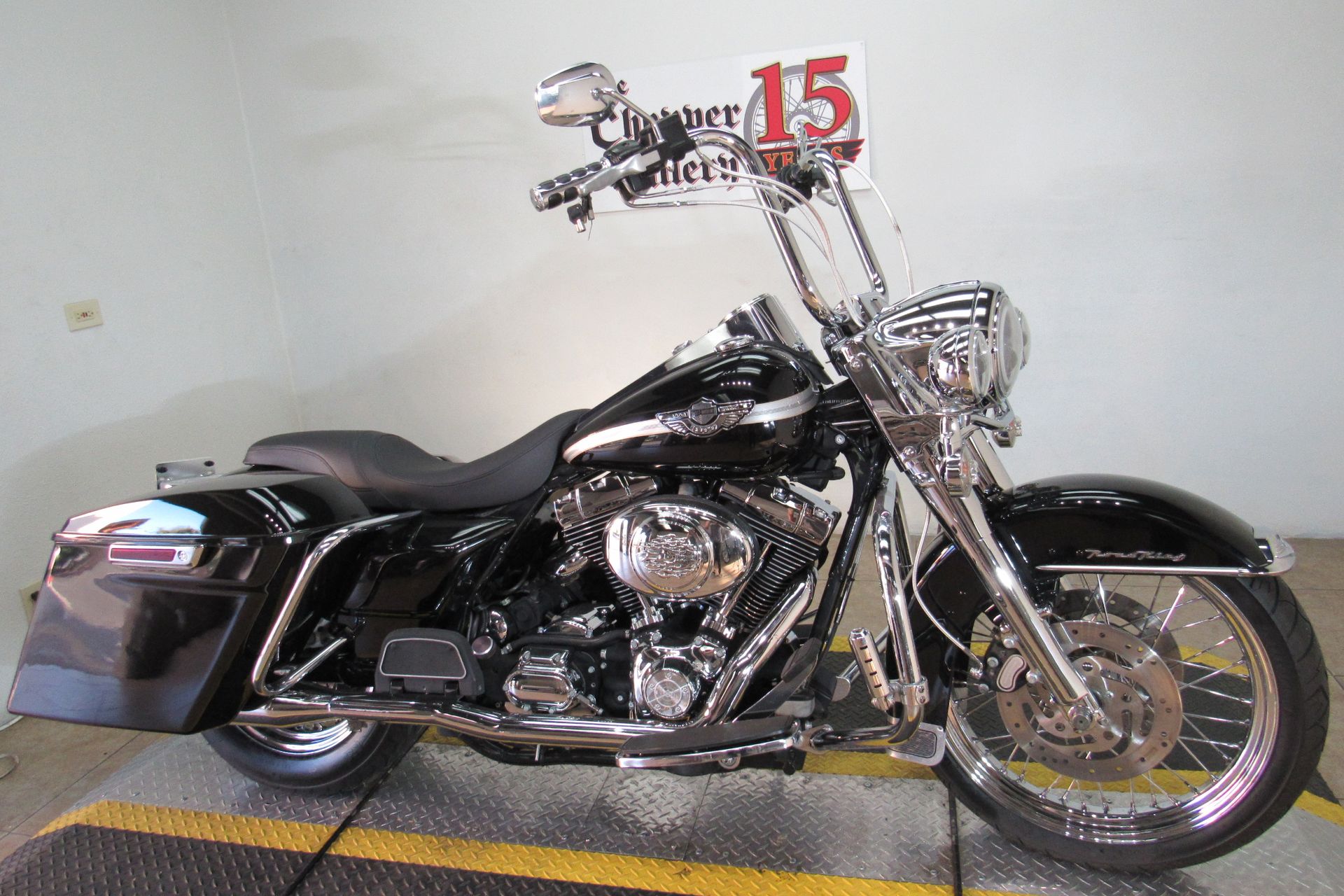 2003 Harley-Davidson FLHRCI Road King® Classic in Temecula, California - Photo 3
