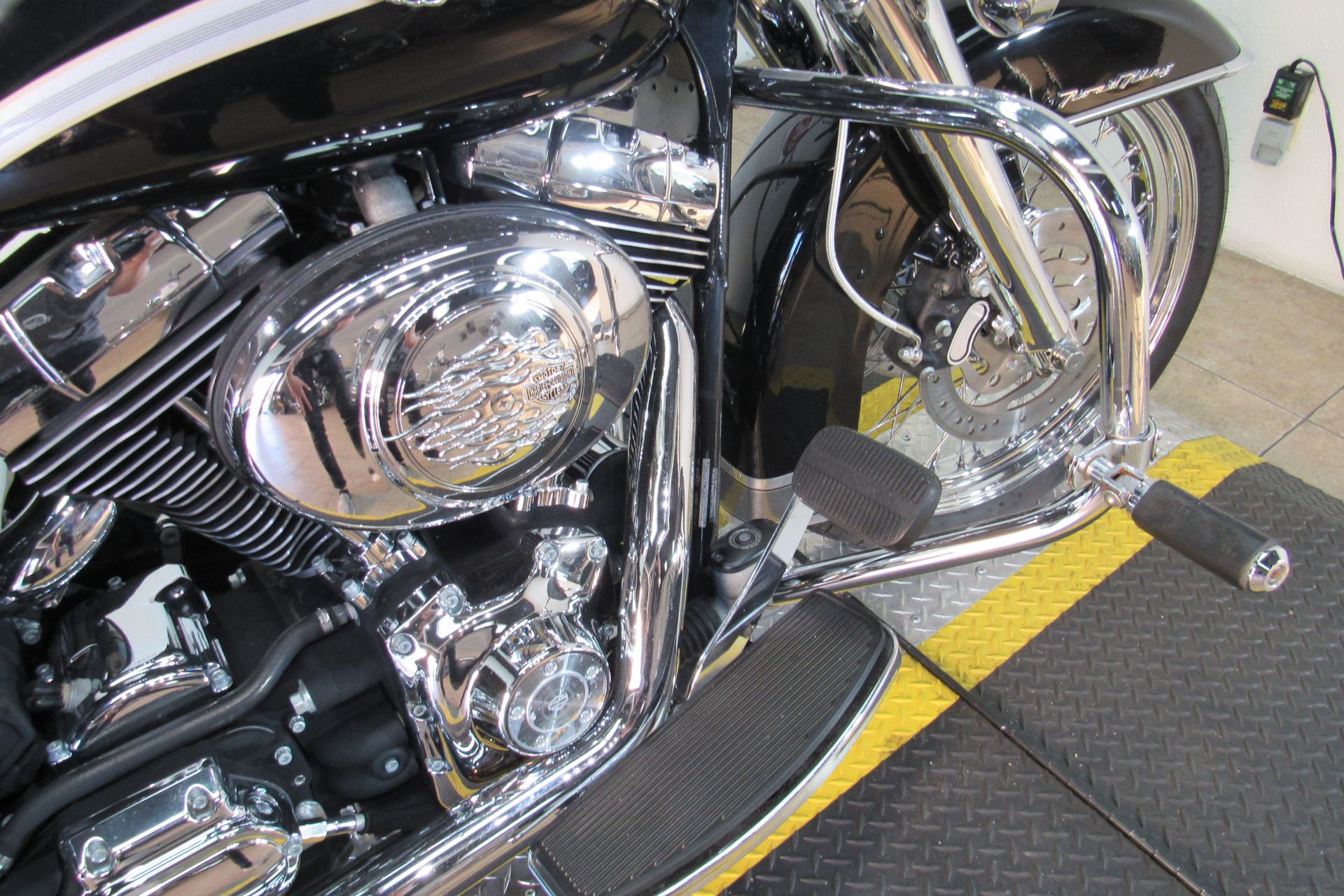 2003 Harley-Davidson FLHRCI Road King® Classic in Temecula, California - Photo 15