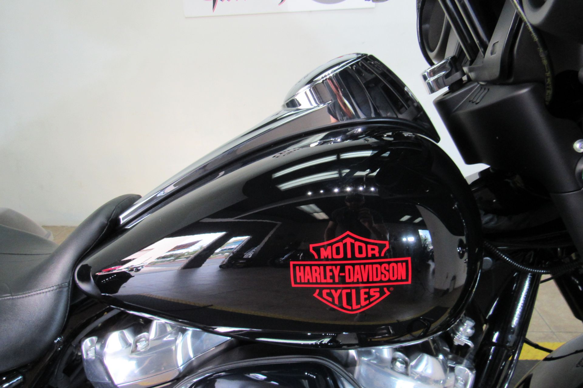 2021 Harley-Davidson Electra Glide® Standard in Temecula, California - Photo 4