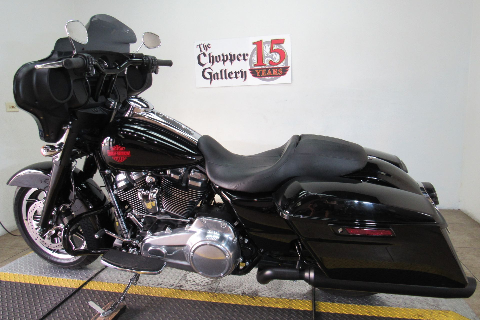 2021 Harley-Davidson Electra Glide® Standard in Temecula, California - Photo 11