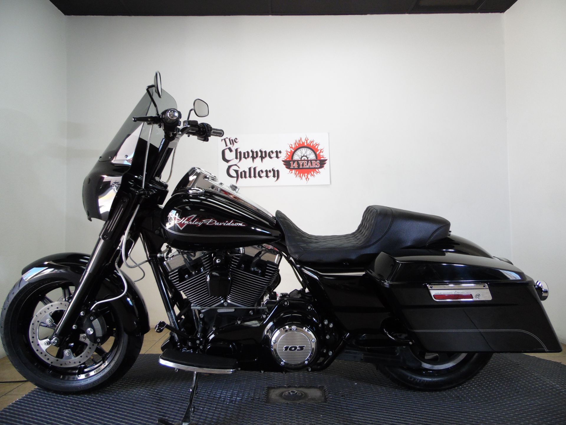 2013 Harley-Davidson Road King® in Temecula, California - Photo 2