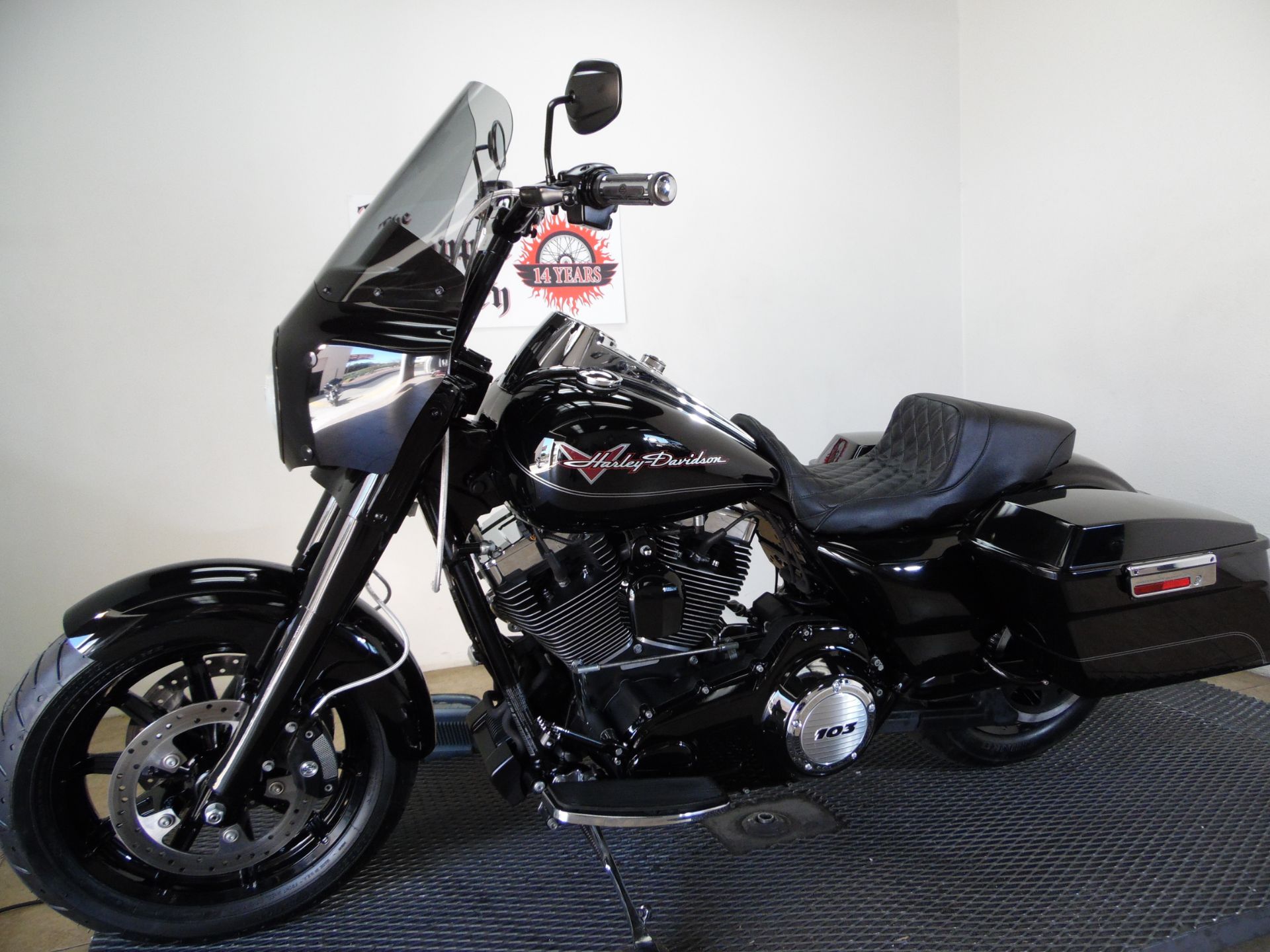 2013 Harley-Davidson Road King® in Temecula, California - Photo 8