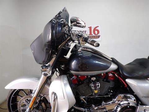 2019 Harley-Davidson CVO™ Street Glide® in Temecula, California - Photo 4