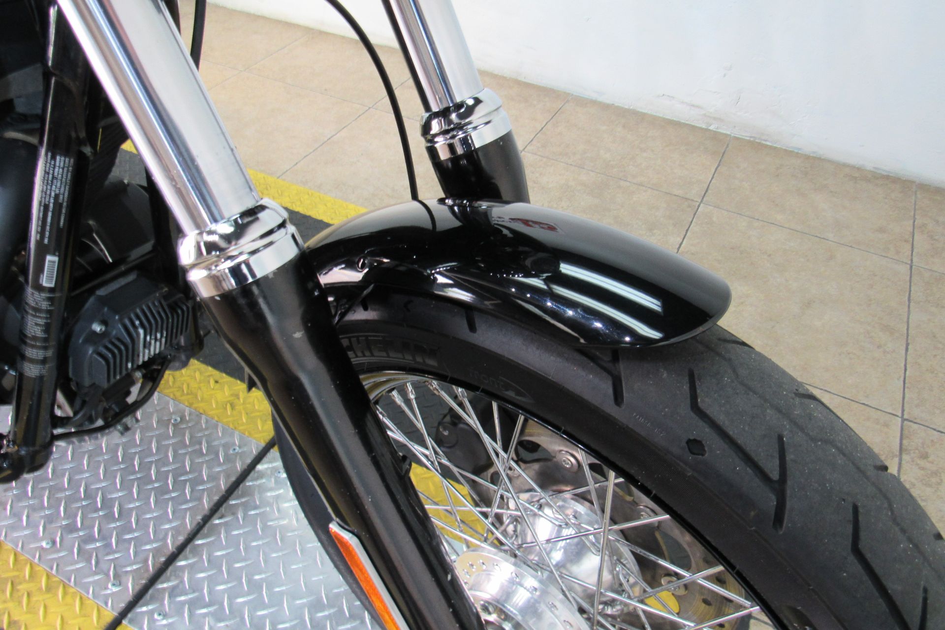 2013 Harley-Davidson Dyna® Street Bob® in Temecula, California - Photo 19