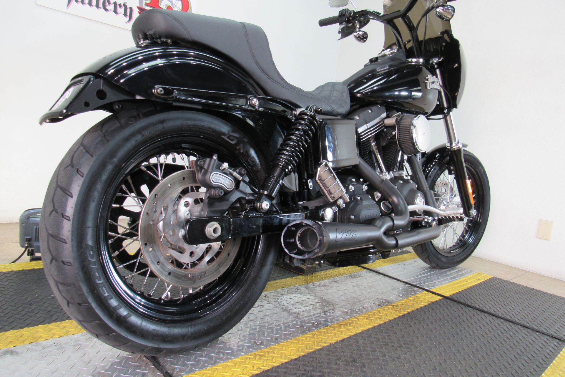 2013 Harley-Davidson Dyna® Street Bob® in Temecula, California - Photo 32