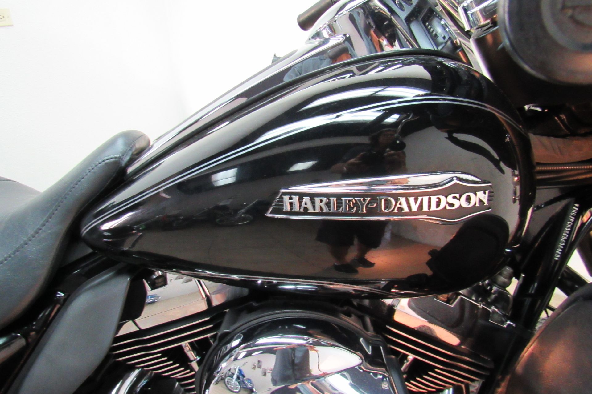 2014 Harley-Davidson Electra Glide® Ultra Classic® in Temecula, California - Photo 4