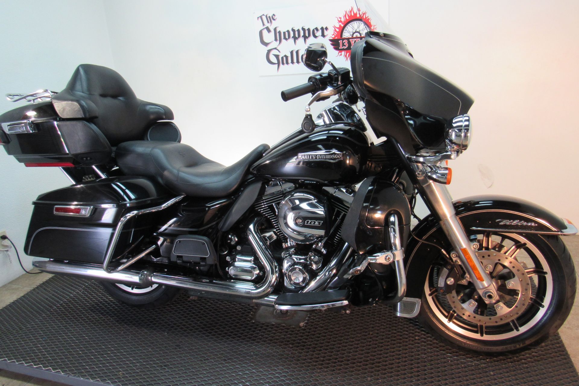 2014 Harley-Davidson Electra Glide® Ultra Classic® in Temecula, California - Photo 6
