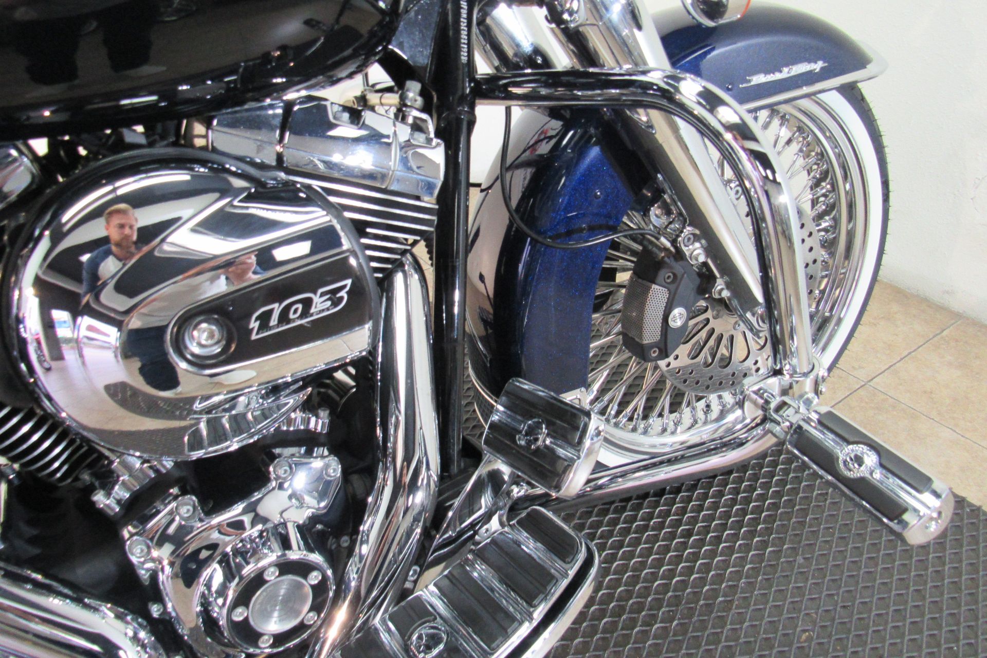 2014 Harley-Davidson Road King® in Temecula, California - Photo 13