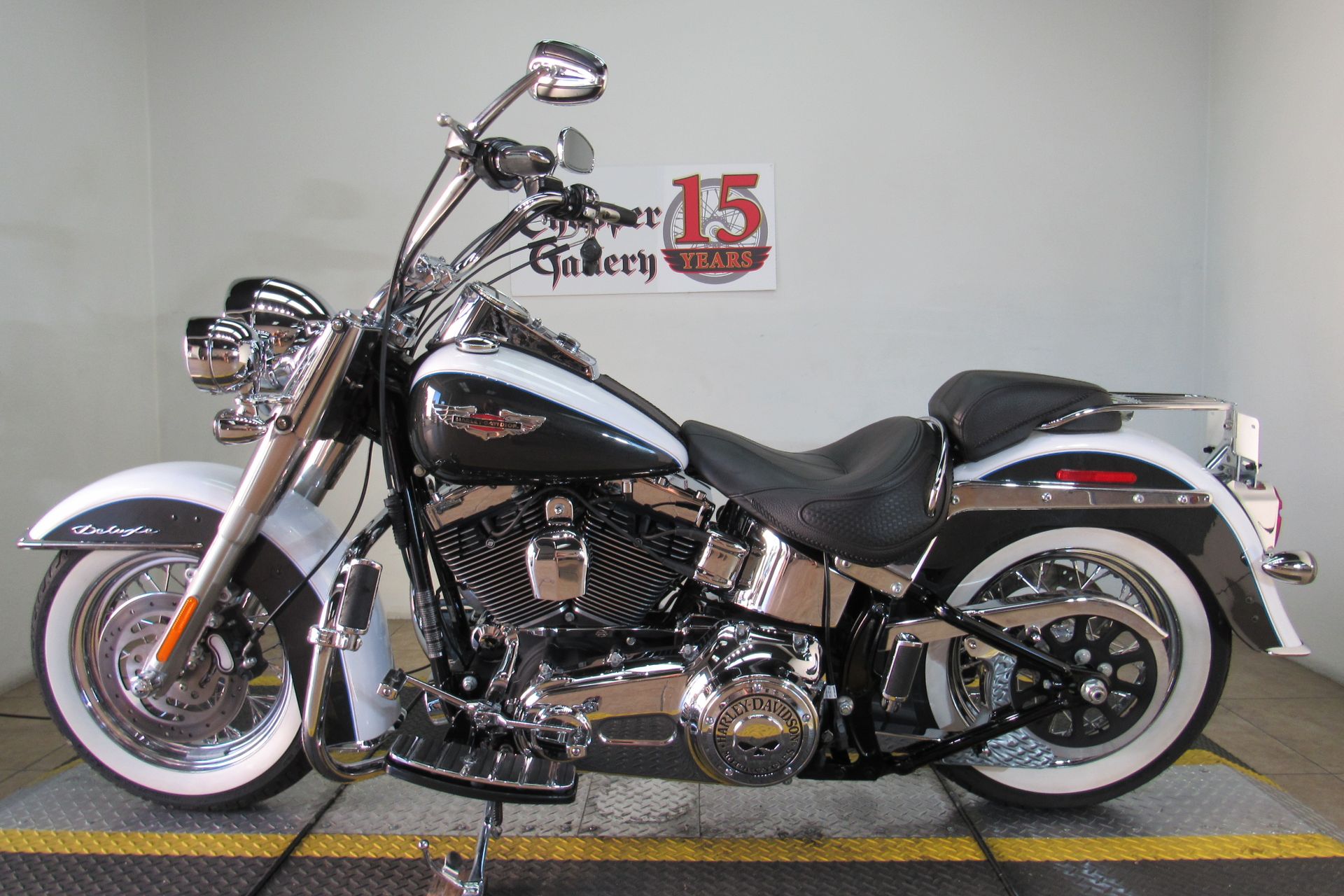 2009 Harley-Davidson Softail® Deluxe in Temecula, California - Photo 2