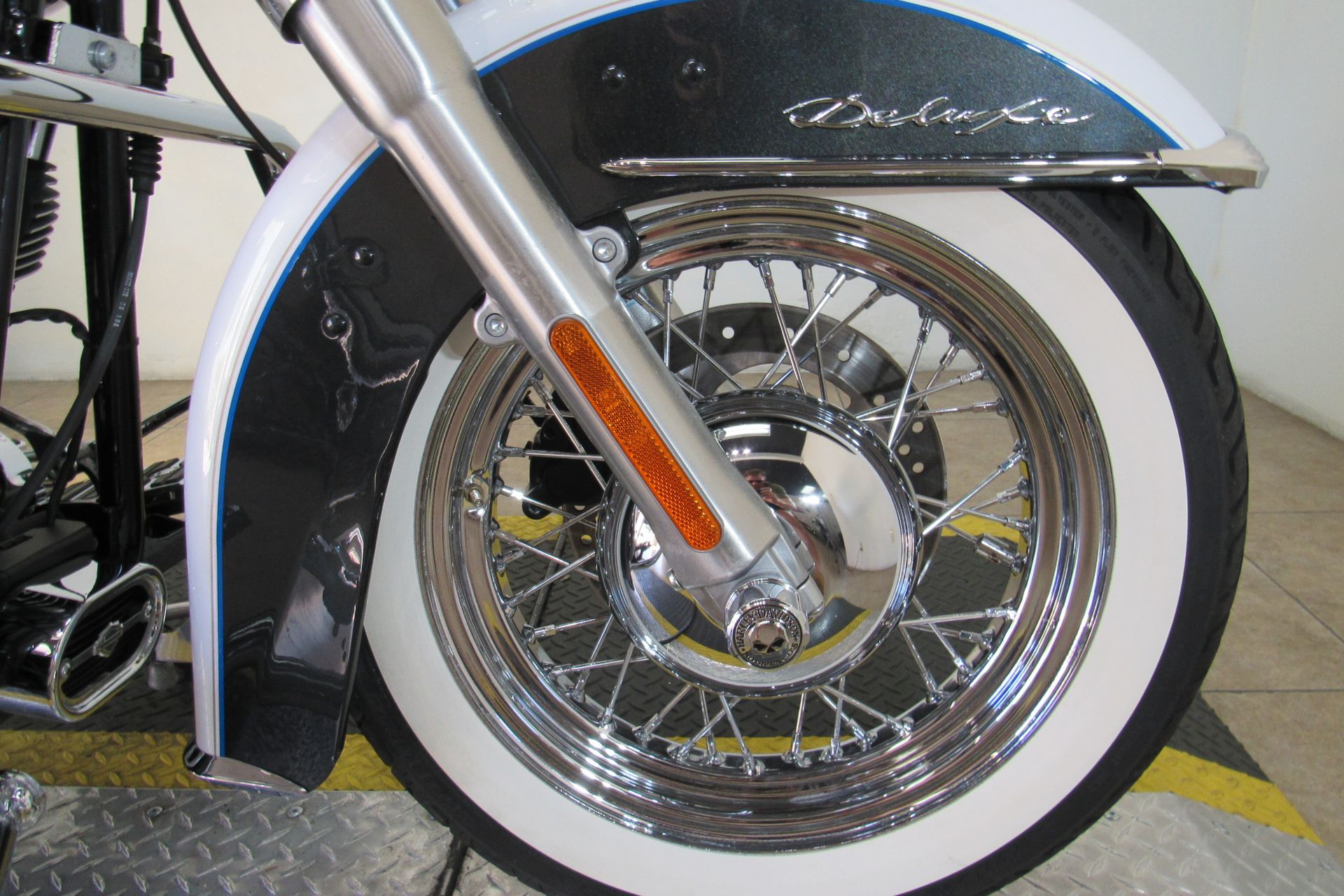 2009 Harley-Davidson Softail® Deluxe in Temecula, California - Photo 19