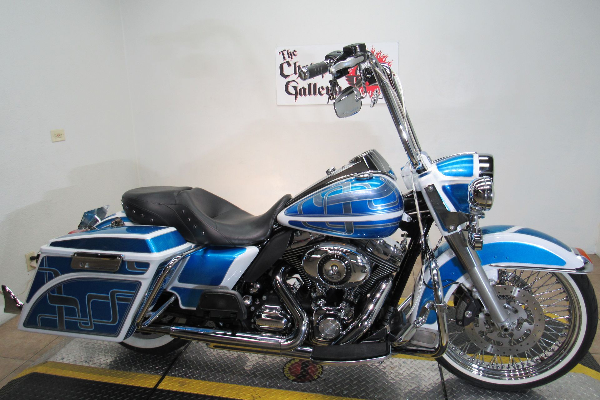 2011 Harley-Davidson Police Road King® in Temecula, California - Photo 3