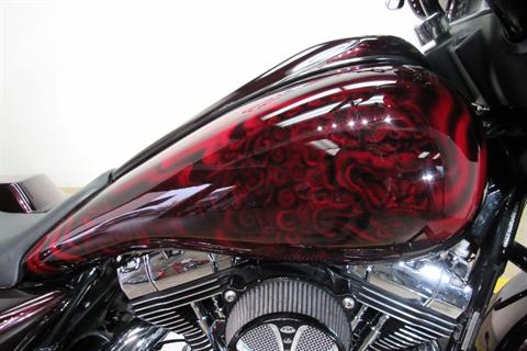 2009 Harley-Davidson Street Glide® in Temecula, California - Photo 7