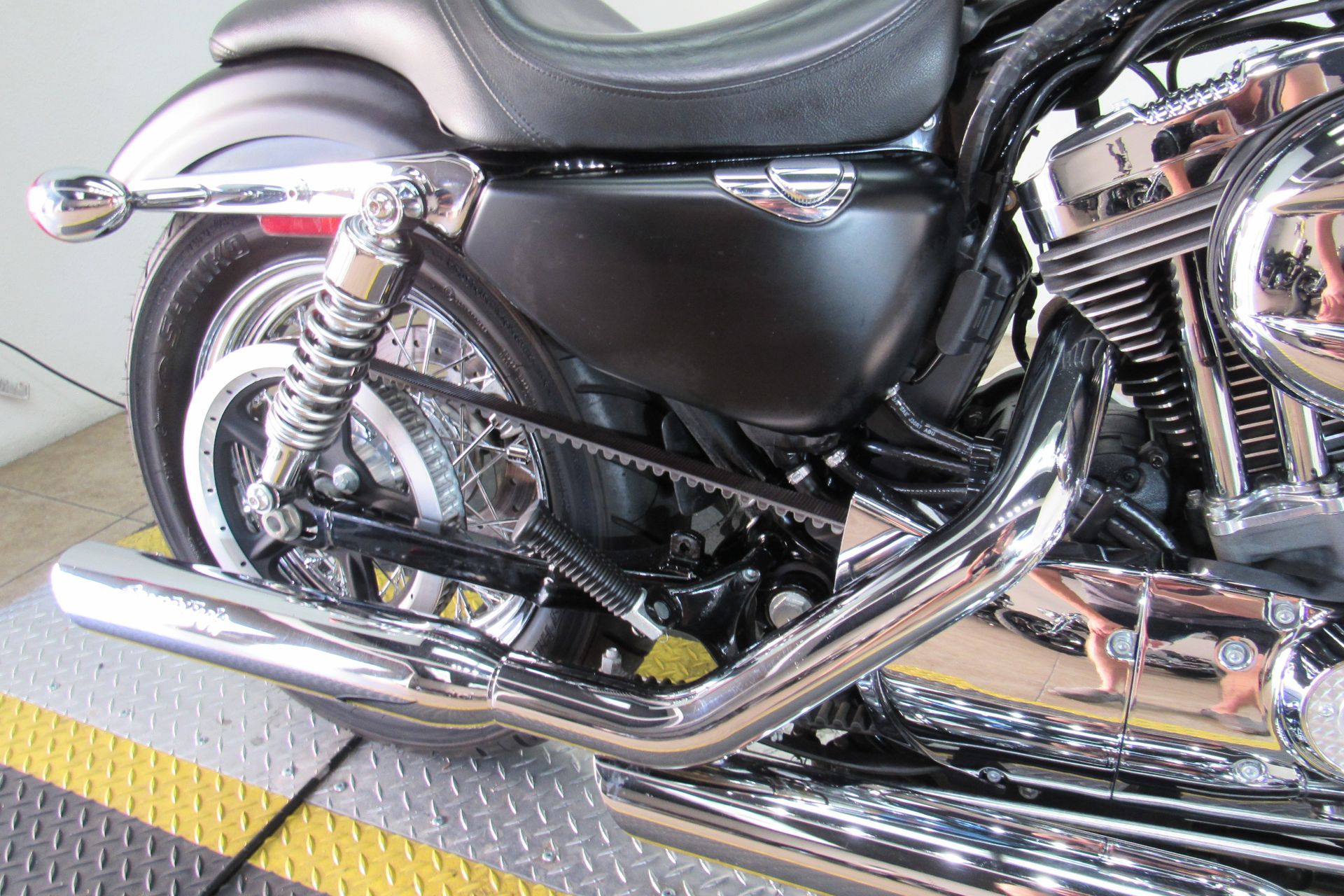 2013 Harley-Davidson Sportster® Seventy-Two® in Temecula, California - Photo 14