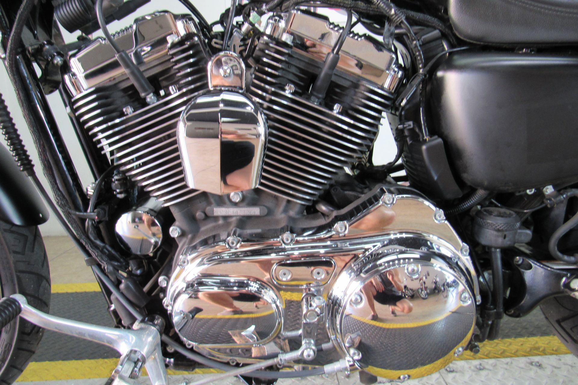 2013 Harley-Davidson Sportster® Seventy-Two® in Temecula, California - Photo 8