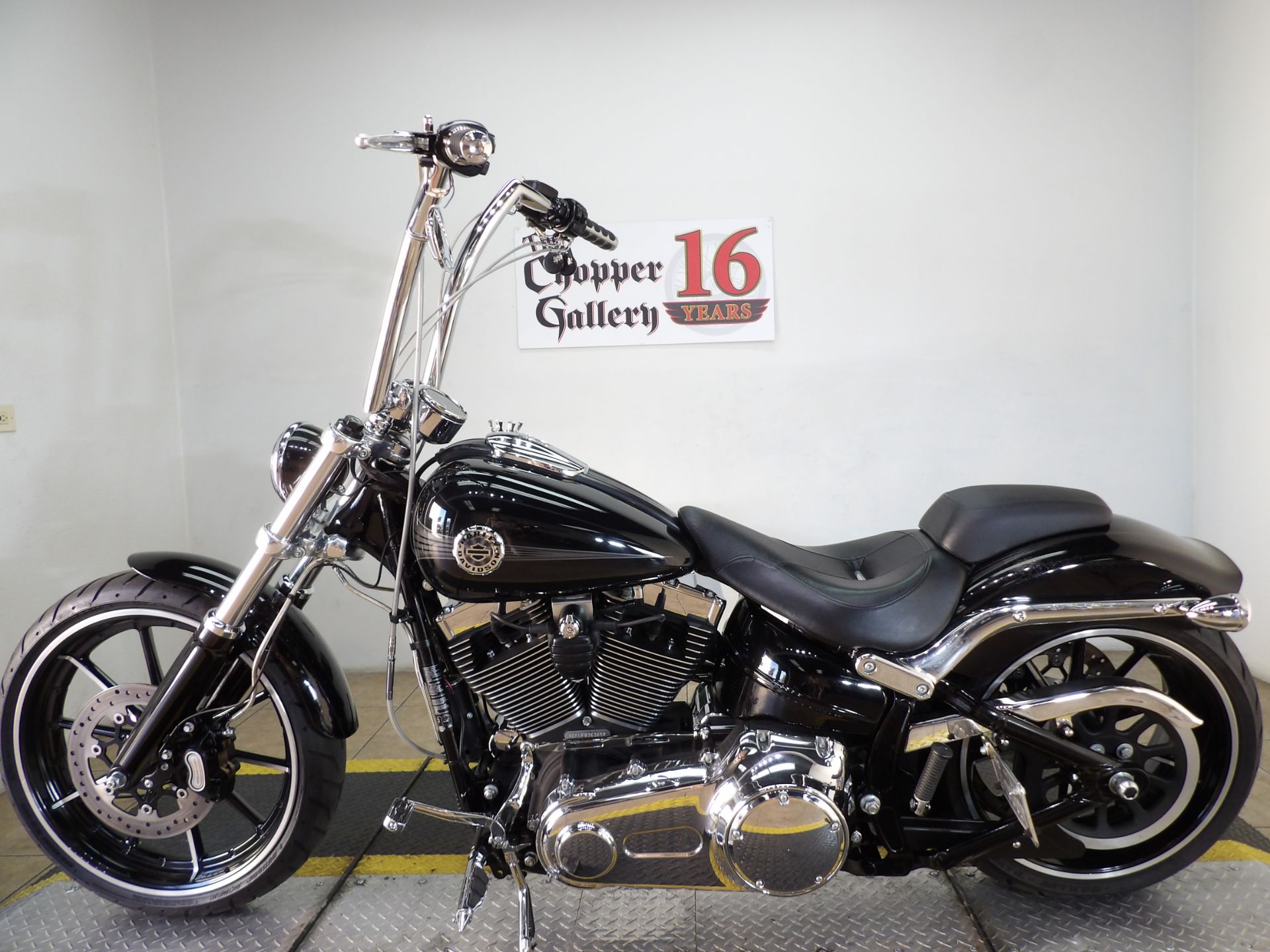 2015 Harley-Davidson Breakout® in Temecula, California - Photo 2