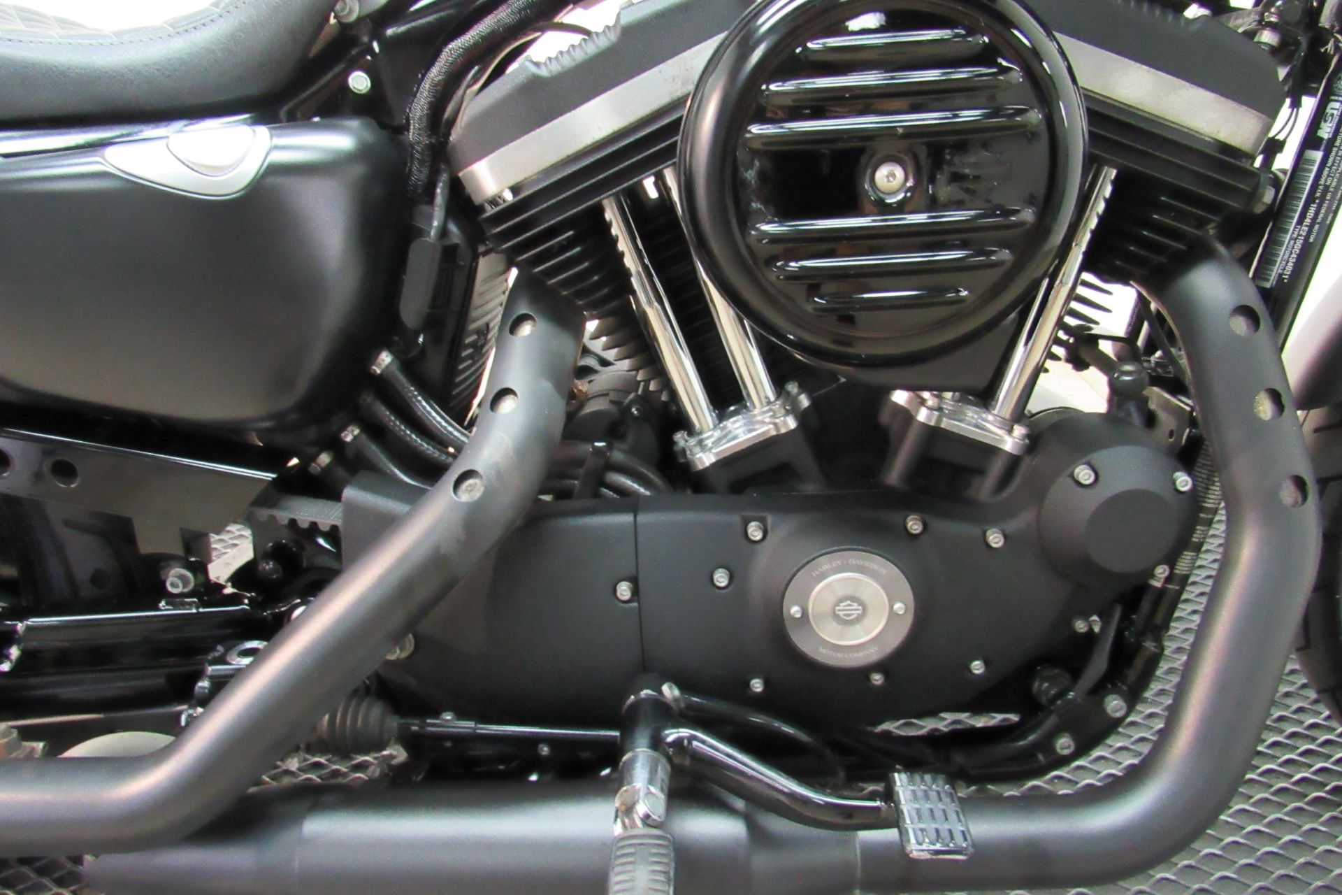 2016 Harley-Davidson Iron 883™ in Temecula, California - Photo 11