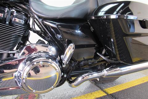 2017 Harley-Davidson Street Glide® Special in Temecula, California - Photo 14