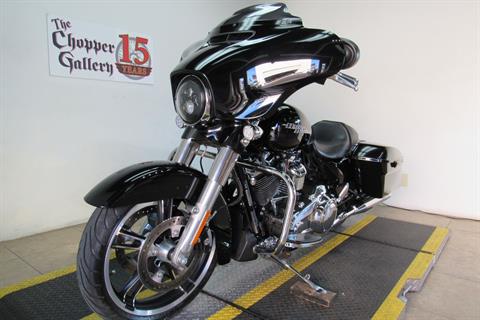 2017 Harley-Davidson Street Glide® Special in Temecula, California - Photo 38