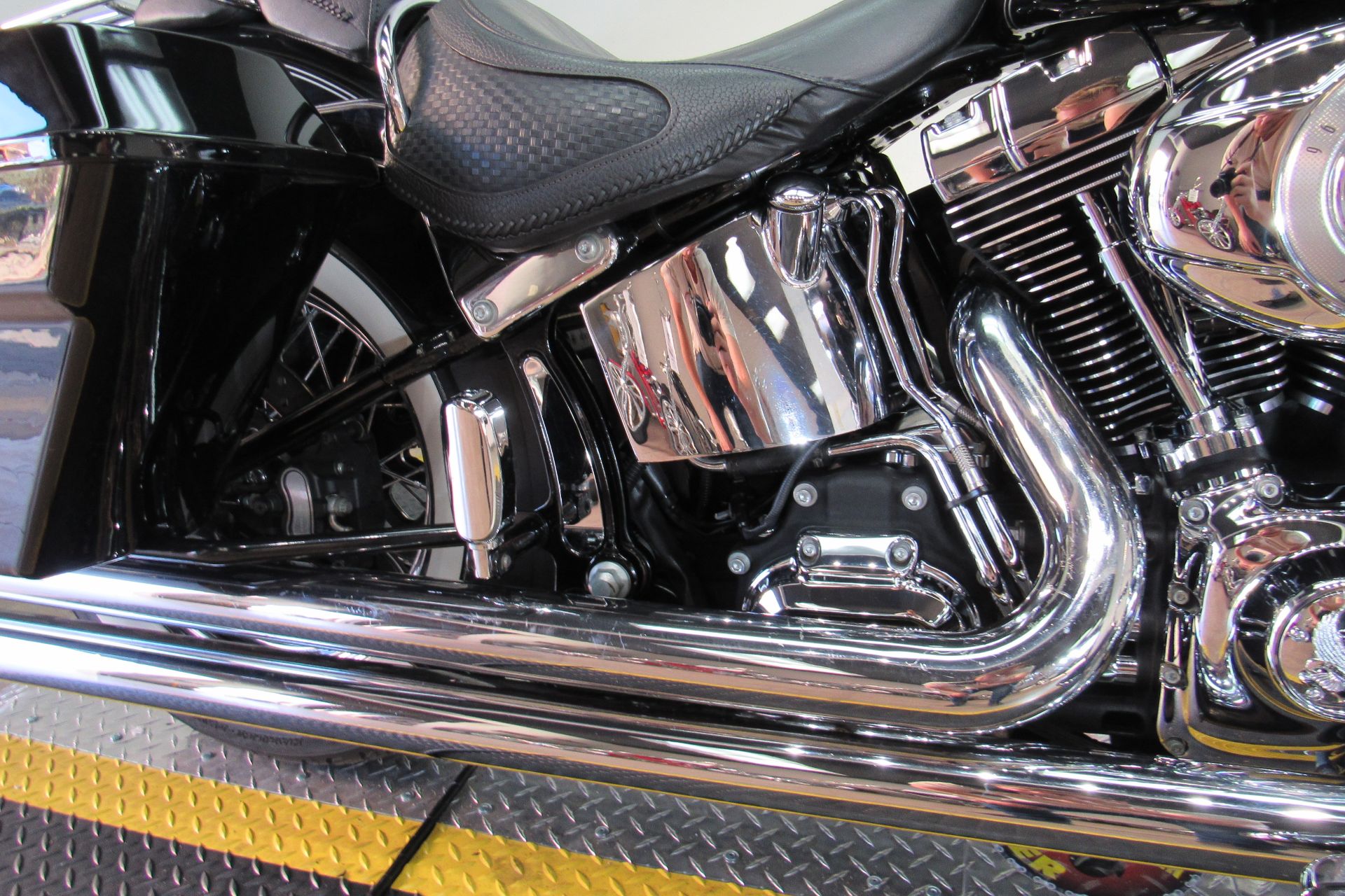 2010 Harley-Davidson Softail® Deluxe in Temecula, California - Photo 13