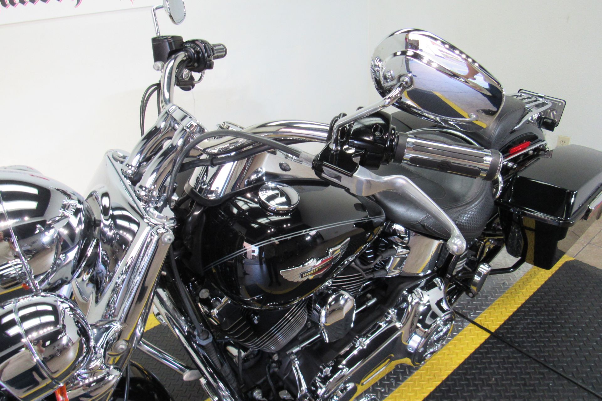 2010 Harley-Davidson Softail® Deluxe in Temecula, California - Photo 26