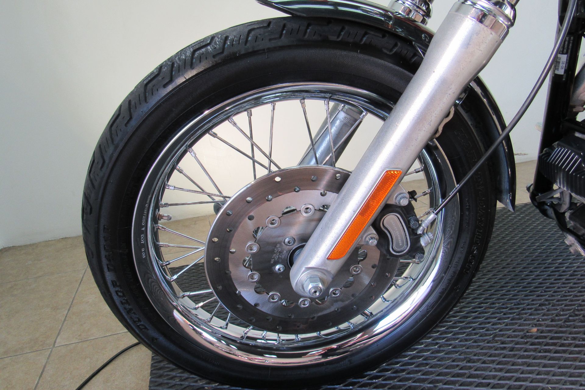 2009 Harley-Davidson Dyna® Low Rider® in Temecula, California - Photo 12