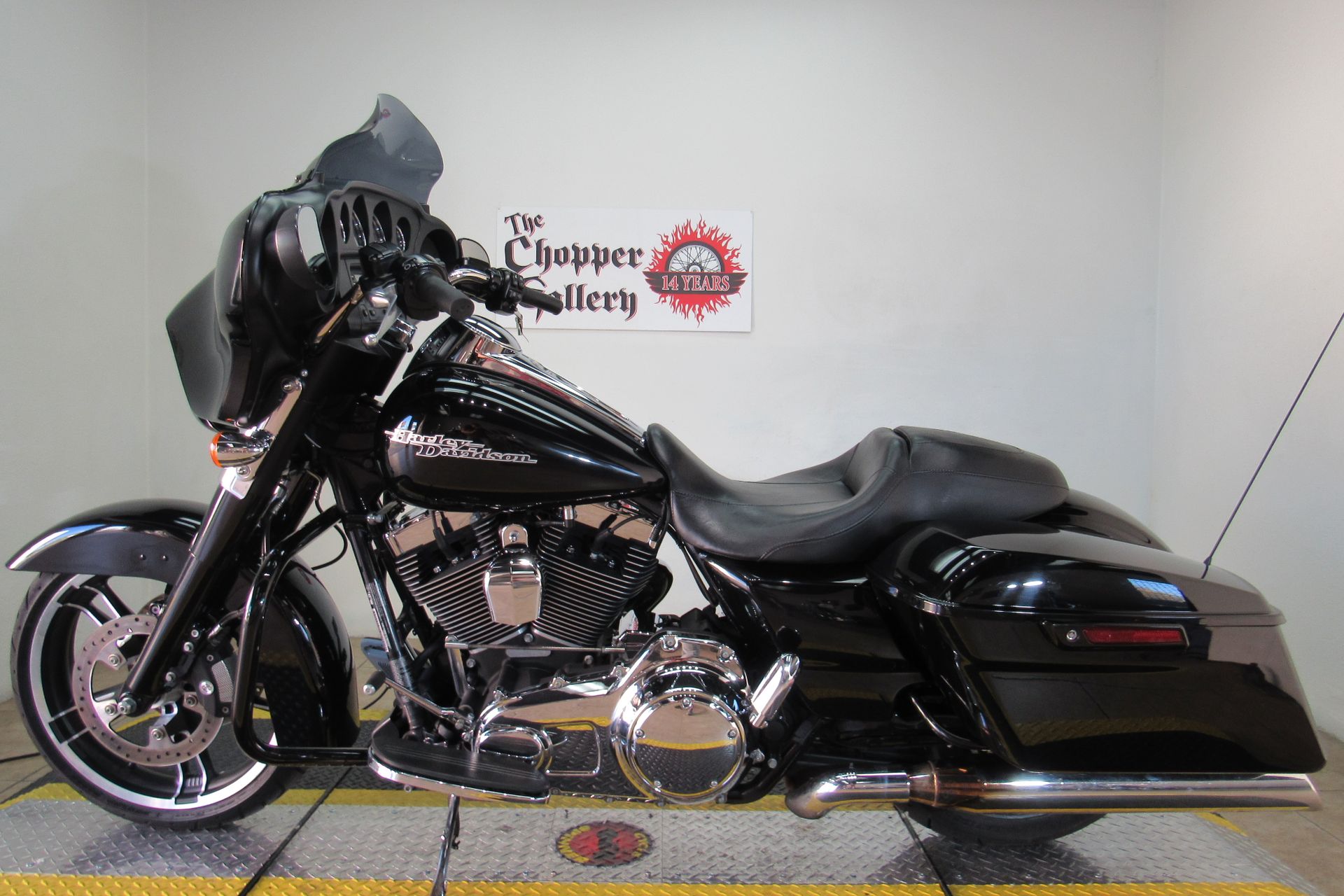 2015 Harley-Davidson Street Glide® in Temecula, California - Photo 2
