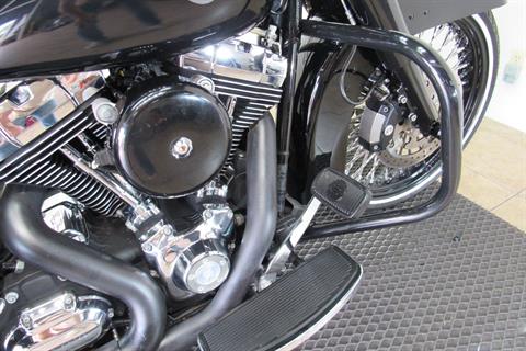 2011 Harley-Davidson Police Road King® in Temecula, California - Photo 13