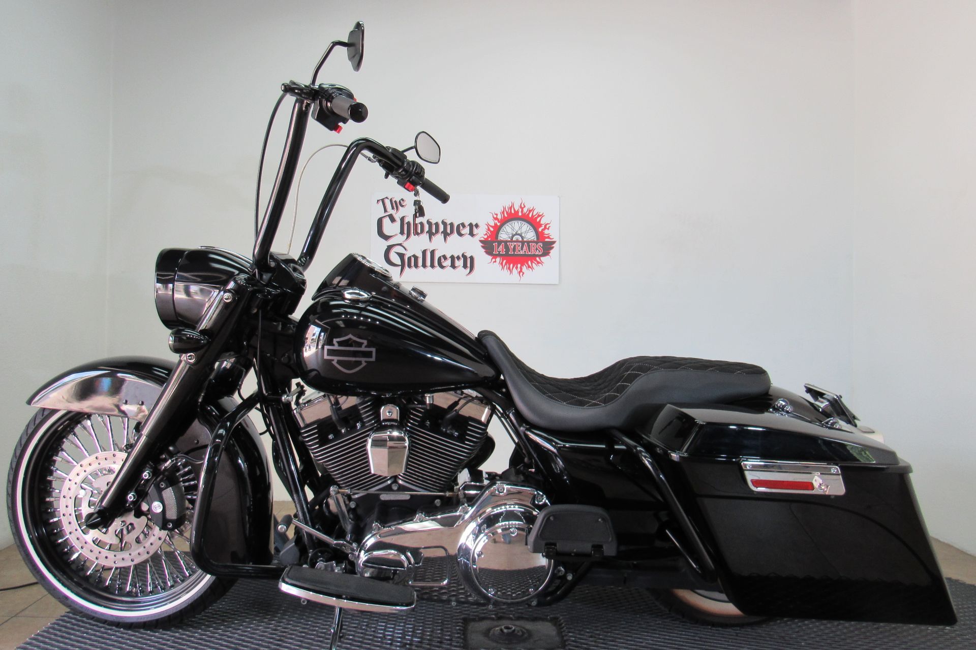 2011 Harley-Davidson Police Road King® in Temecula, California - Photo 2