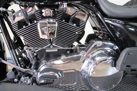 2011 Harley-Davidson Police Road King® in Temecula, California - Photo 12