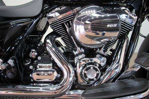 2015 Harley-Davidson Road Glide® Special in Temecula, California - Photo 11