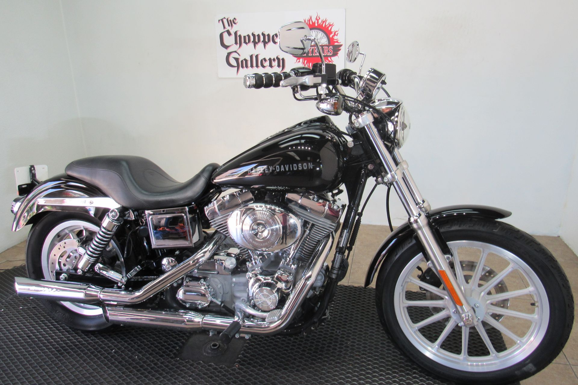 2005 Harley-Davidson FXDC/FXDCI Dyna  Super Glide® Custom in Temecula, California - Photo 3