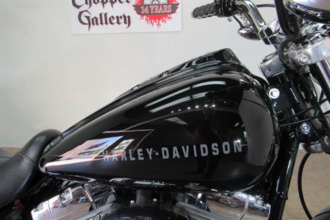 2005 Harley-Davidson FXDC/FXDCI Dyna  Super Glide® Custom in Temecula, California - Photo 7
