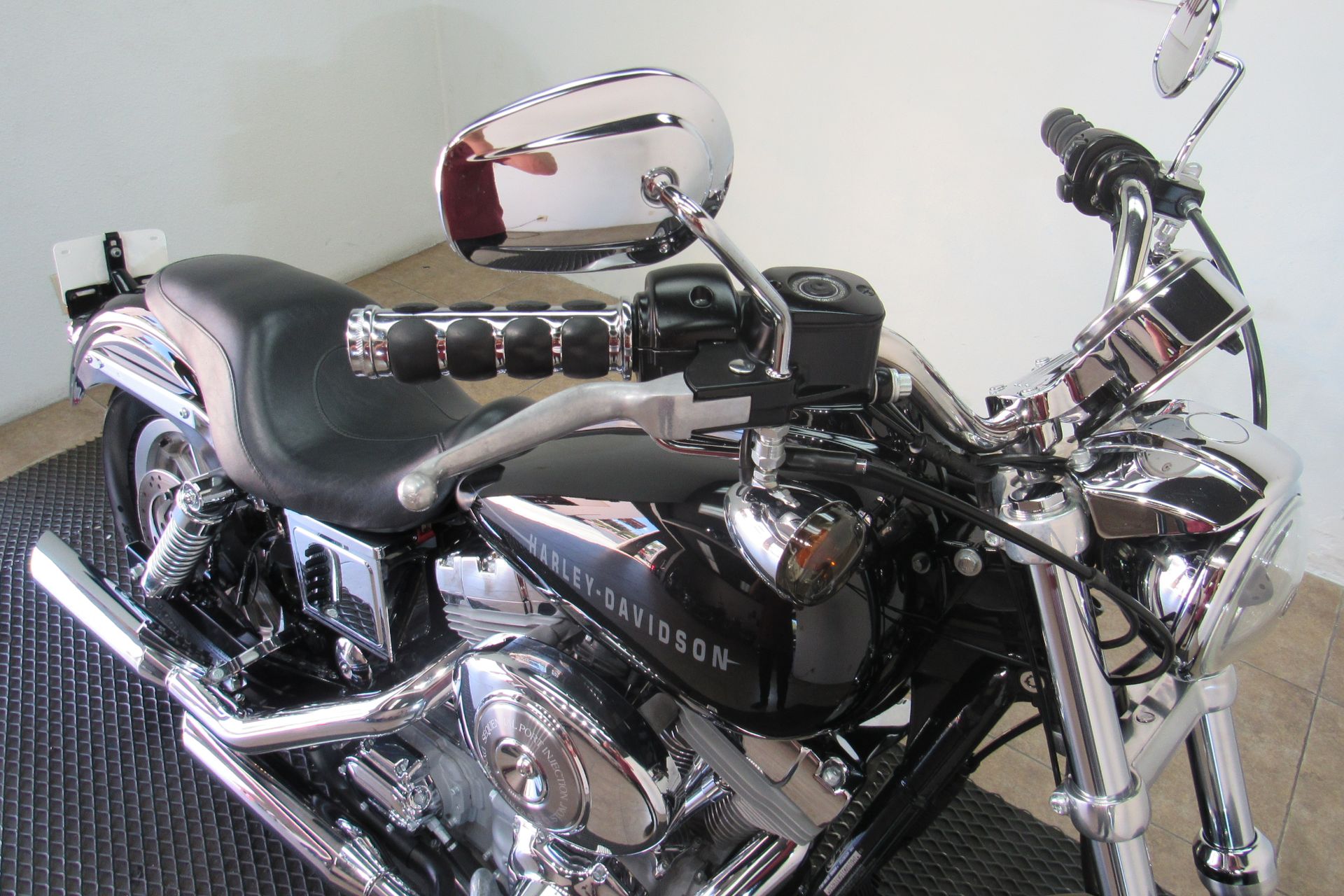 2005 Harley-Davidson FXDC/FXDCI Dyna  Super Glide® Custom in Temecula, California - Photo 21