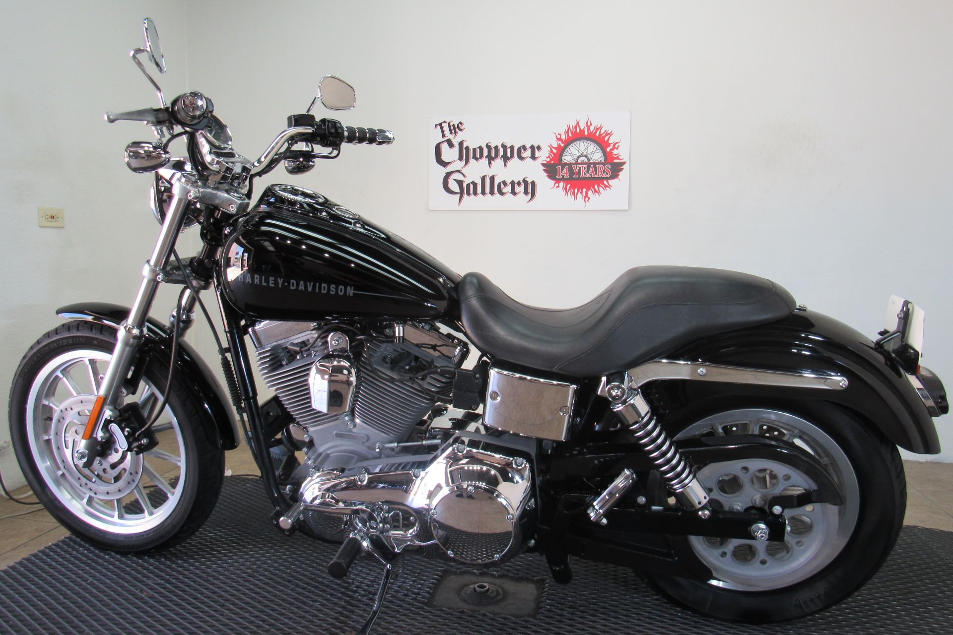 2005 Harley-Davidson FXDC/FXDCI Dyna  Super Glide® Custom in Temecula, California - Photo 6
