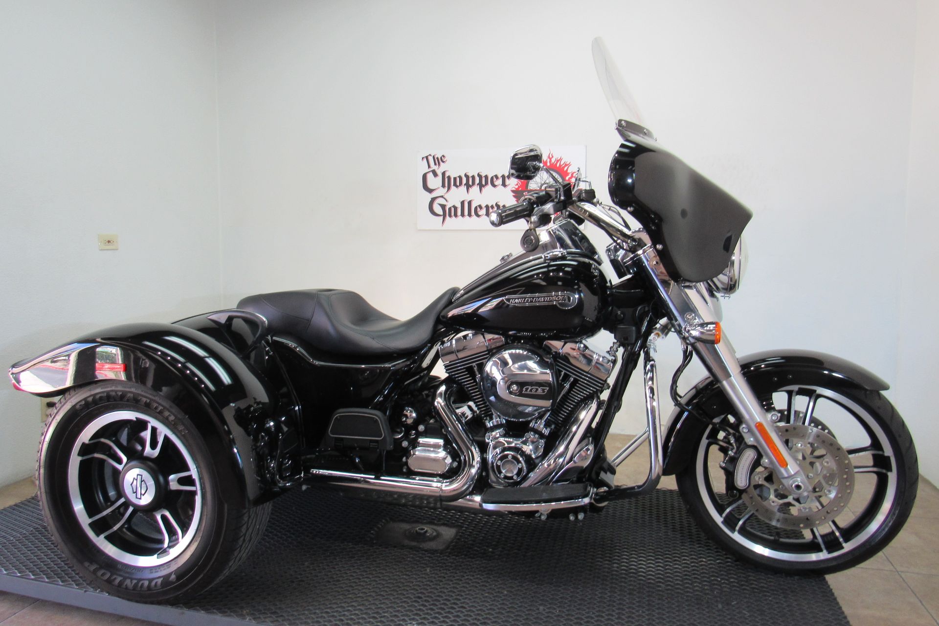 2016 Harley-Davidson Freewheeler™ in Temecula, California - Photo 3