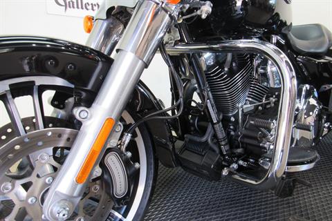 2016 Harley-Davidson Freewheeler™ in Temecula, California - Photo 38
