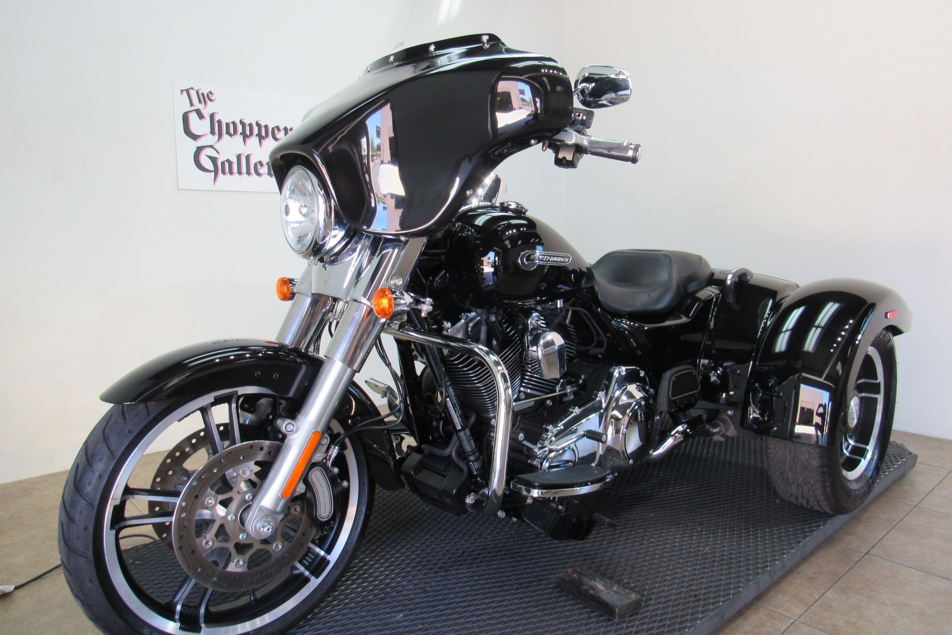 2016 Harley-Davidson Freewheeler™ in Temecula, California - Photo 42